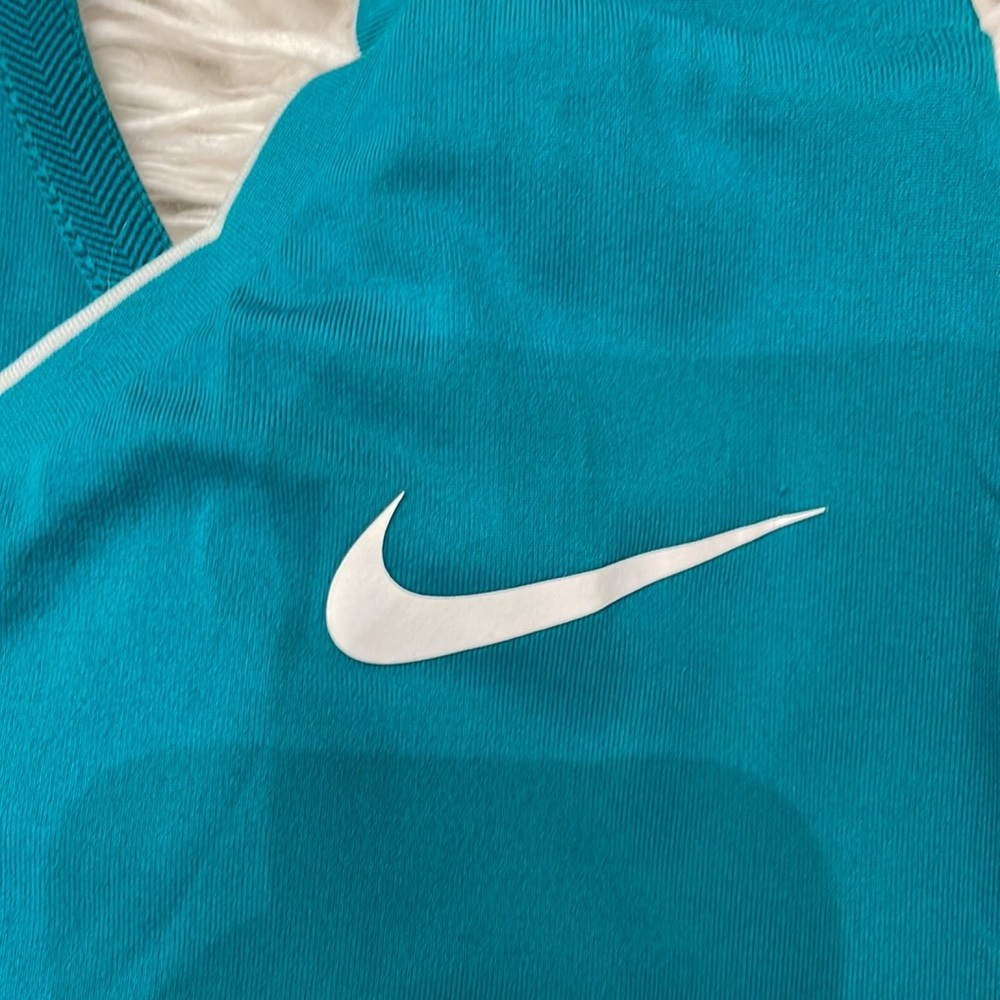 Womens Nike dri fit dress - Picture 4 of 9
